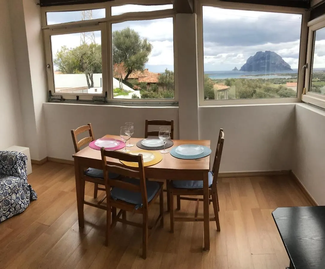 Apartment Holiday Homes Porto San Paolo