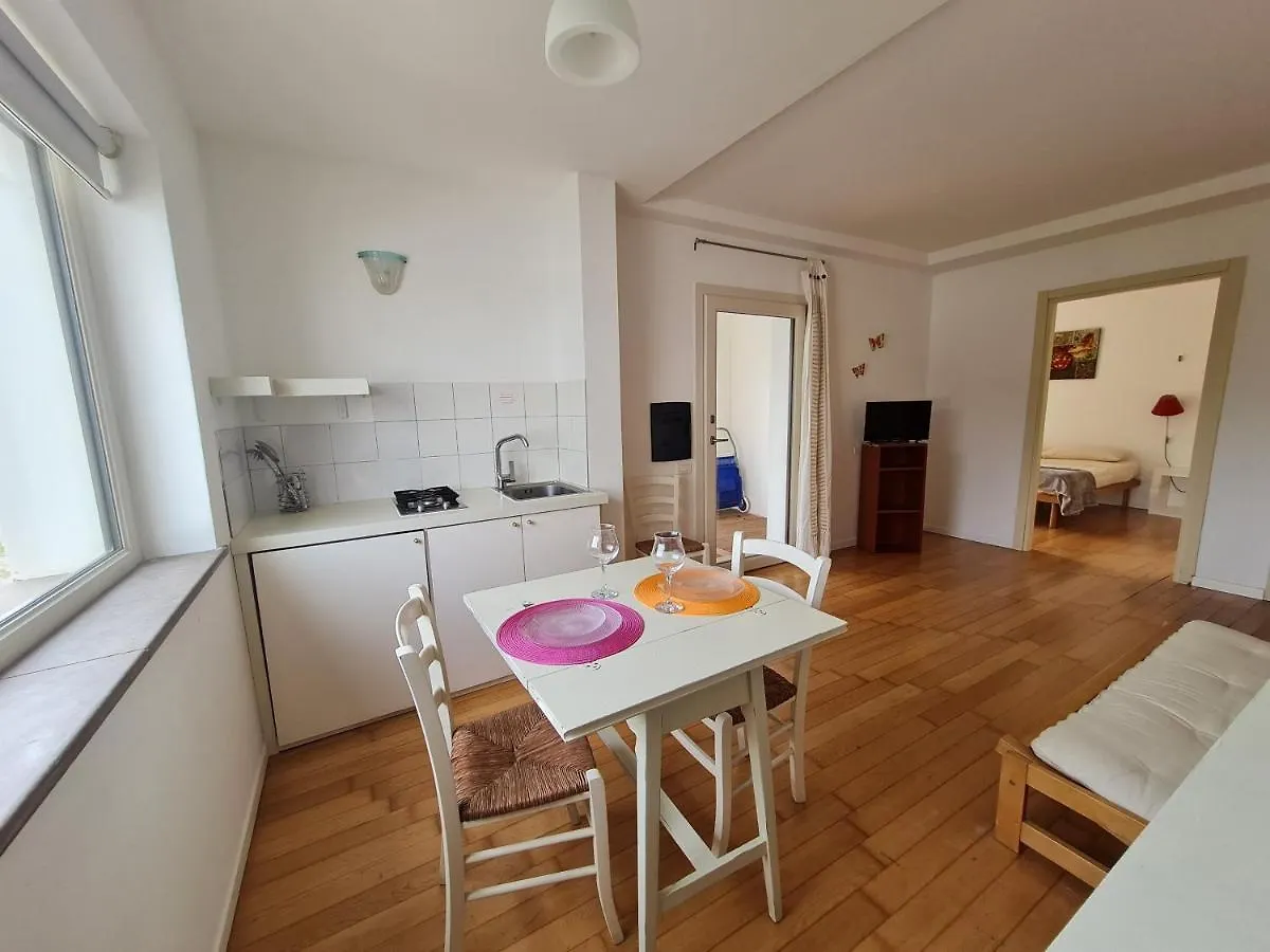 Apartment Holiday Homes Porto San Paolo